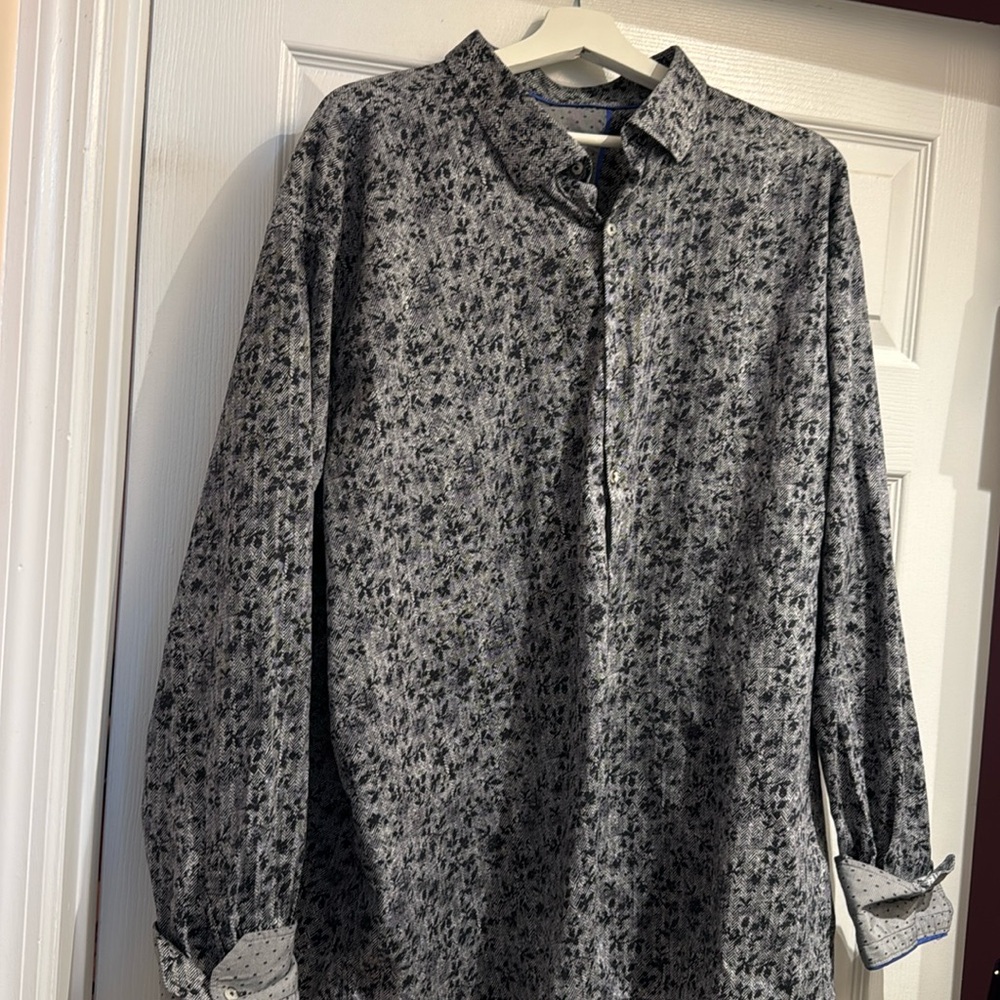 Men gorgeous shirt, 4 xl, worn once,